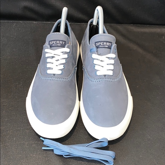 Sperry Captains CVO Leather Sneaker - Picture 2 of 5